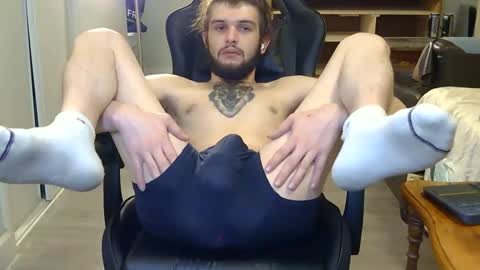 curiouss25 online show from April 2026 09:07:02 AM