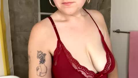 curliegirlee online show from February 2026 06:19:02 AM