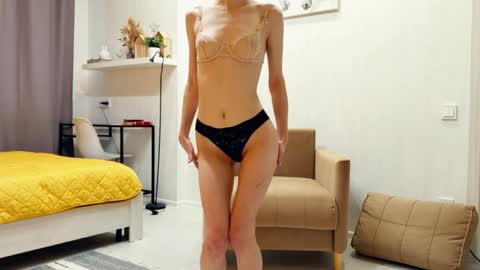 Kira online show from April 2026 02:27:02 AM