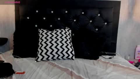 curly_babe1 online show from May 2026 02:19:02 AM
