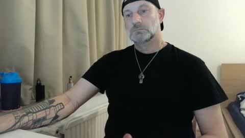 Curman85 online show from March 2025 11:39:01 PM