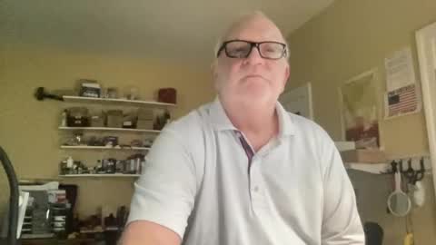 Snapshot of curo69 chatting on January 2025 04:19:02 PM ALAN online show from January 2025 04:19:02 PM