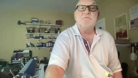 Snapshot of curo69 chatting on February 2025 05:07:01 PM ALAN online show from February 2025 05:07:01 PM