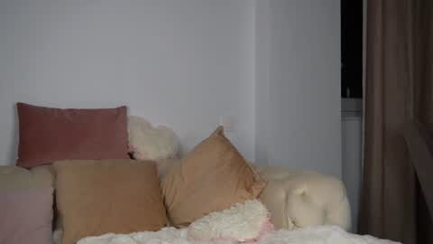 Kiki online show from August 2026 07:08:02 PM