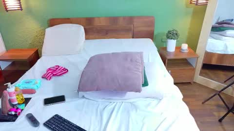 Snapshot of curvyebonyy_ chatting on October 2025 01:03:02 PM Danna online show from October 2025 01:03:02 PM