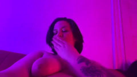 Snapshot of curvyflora chatting on February 2025 05:01:01 AM CurvyFlora online show from February 2025 05:01:01 AM