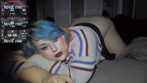 Snapshot of curvygothfemboy chatting on January 2025 06:49:02 AM Curvygothfemboy online show from January 2025 06:49:02 AM