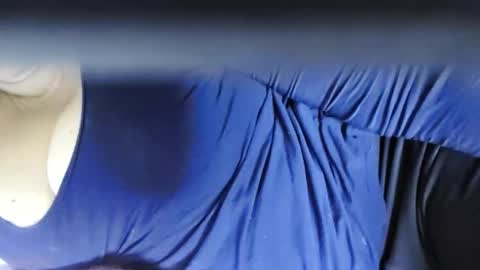 Snapshot of curvymomy69 chatting on September 2025 05:07:01 PM Milfmomma online show from September 2025 05:07:01 PM