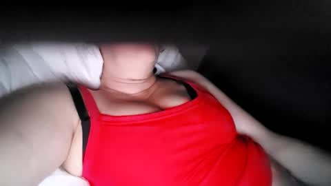 Snapshot of curvymomy69 chatting on October 2025 01:12:02 AM Milfmomma online show from October 2025 01:12:02 AM