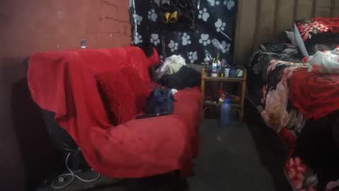 Snapshot of curvypear76x chatting on November 2025 09:31:02 AM curvypear76x online show from November 2025 09:31:02 AM