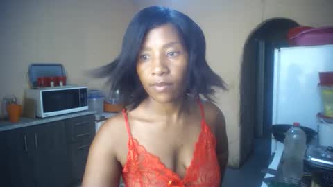 Snapshot of curvypear76x chatting on February 2026 09:02:01 AM curvypear76x online show from February 2026 09:02:01 AM