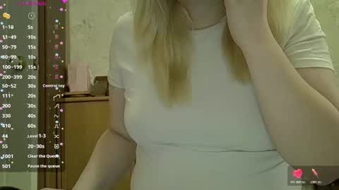 Snapshot of curvywild_lady30 chatting on February 2026 10:58:02 AM Curvy online show from February 2026 10:58:02 AM