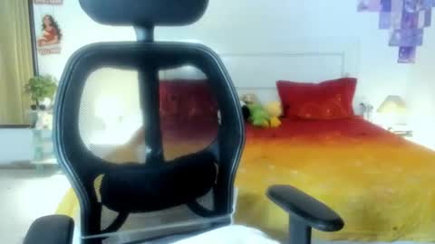 Alisha online show from April 2026 02:40:02 PM