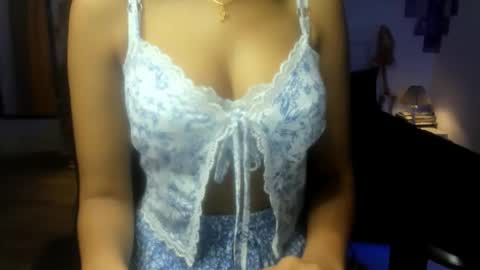 Alisha online show from May 2026 05:25:02 AM