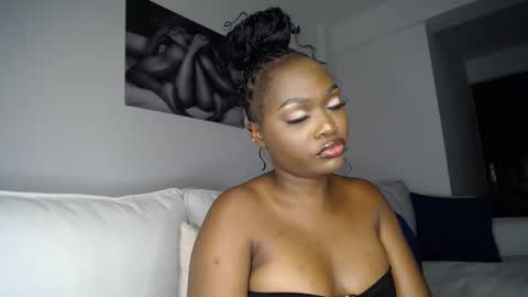 Liya online show from March 2025 04:24:02 PM