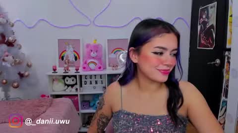 Snapshot of cute_dani__ chatting on December 2024 12:33:02 PM Dani  online show from December 2024 12:33:02 PM