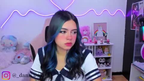 Snapshot of cute_dani__ chatting on September 2025 09:53:02 AM Dani  online show from September 2025 09:53:02 AM