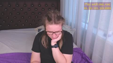 Snapshot of cute_darina chatting on June 2026 01:41:01 AM Everyday stream in the same time online show from June 2026 01:41:01 AM