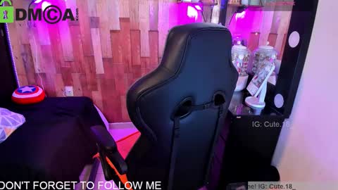    Independent Model online show from February 2026 07:30:02 PM