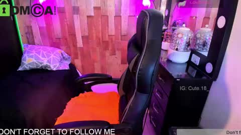    Independent Model online show from February 2026 07:50:02 PM