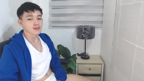 cute_enzo24 online show from December 2024 07:51:02 AM