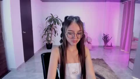 Bella Fox online show from November 2025 02:29:01 PM