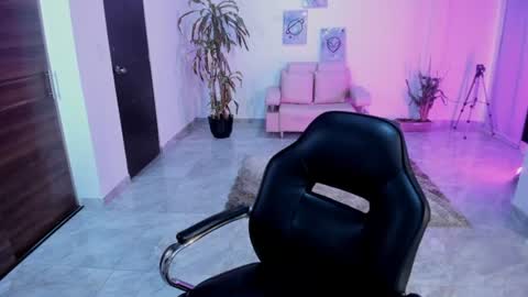 Bella Fox online show from June 2026 01:08:02 PM