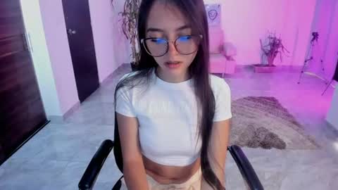 Bella Fox online show from July 2026 01:41:02 PM