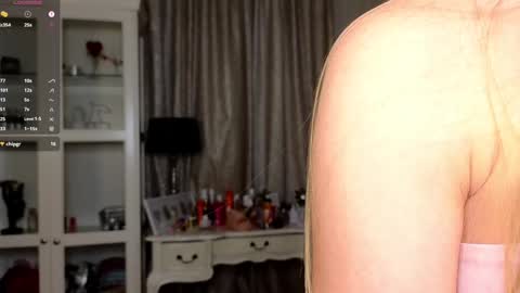 Snapshot of cute_fox_girl chatting on November 2025 07:40:01 AM Anne online show from November 2025 07:40:01 AM