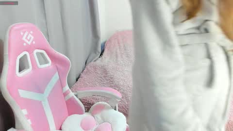 cute_kate0 online show from October 2025 12:09:01 PM