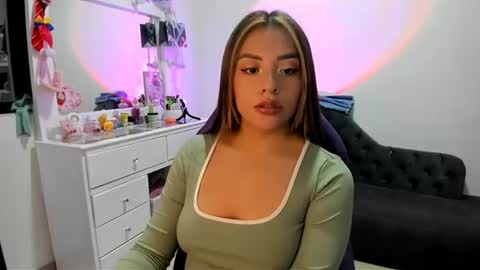 Snapshot of cute_katy__ chatting on July 2026 02:04:02 AM Katherine Independent model online show from July 2026 02:04:02 AM