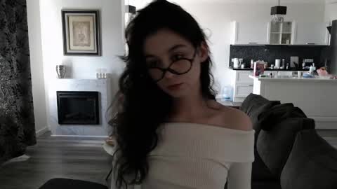 Lilia online show from May 2026 11:05:02 AM