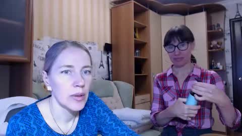 cute_lion_ online show from April 2026 11:48:01 AM