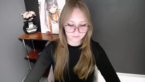 Veronica online show from November 2025 07:41:02 AM