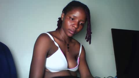 Snapshot of cute_sexy3 chatting on December 2025 09:09:02 PM SHARON online show from December 2025 09:09:02 PM