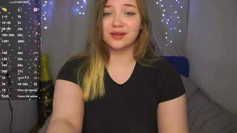 Sasha online show from April 2026 06:10:01 PM