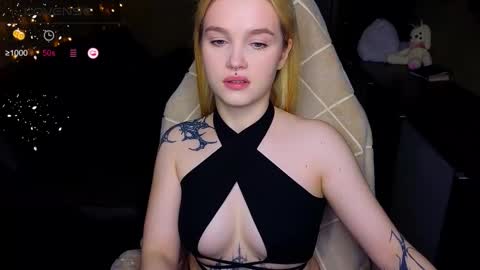 Sue online show from November 2025 03:01:02 PM