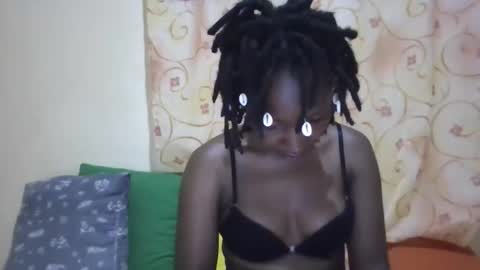 Snapshot of cute_xeniah chatting on October 2025 03:06:01 AM cute_xeniah online show from October 2025 03:06:01 AM