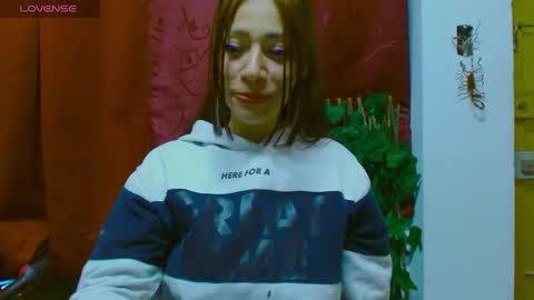 Snapshot of cute_zoe1 chatting on March 2025 02:38:02 AM cute_zoe1 online show from March 2025 02:38:02 AM