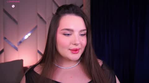 Amber online show from February 2025 10:42:02 PM