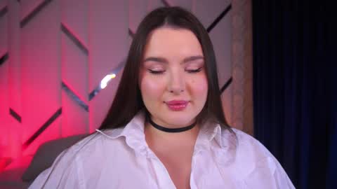 Amber online show from March 2025 10:54:01 PM