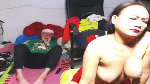 Snapshot of cuteandsexyone chatting on December 2024 05:34:01 PM CuteAndSexyOne  Na and Brian online show from December 2024 05:34:01 PM