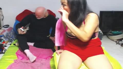 Snapshot of cuteandsexyone chatting on January 2025 01:41:01 AM CuteAndSexyOne  Na and Brian online show from January 2025 01:41:01 AM