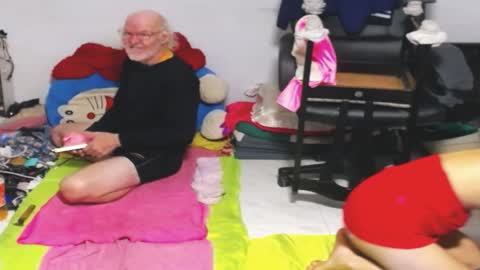 Snapshot of cuteandsexyone chatting on January 2025 04:44:01 AM CuteAndSexyOne  Na and Brian online show from January 2025 04:44:01 AM