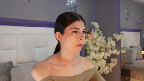 Snapshot of cutearii chatting on January 2026 08:43:01 PM CuteArii online show from January 2026 08:43:01 PM