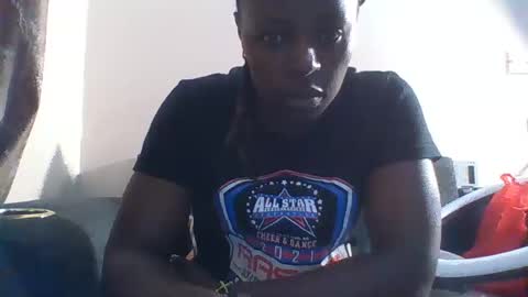 Cuteberry87 online show from November 2025 04:16:01 PM