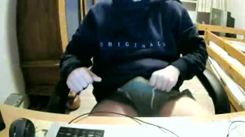 Cuteboy090 online show from February 2026 01:51:02 PM