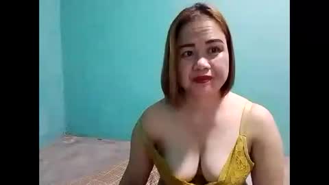 Snapshot of cutechey06 chatting on December 2024 09:23:02 PM Sky online show from December 2024 09:23:02 PM