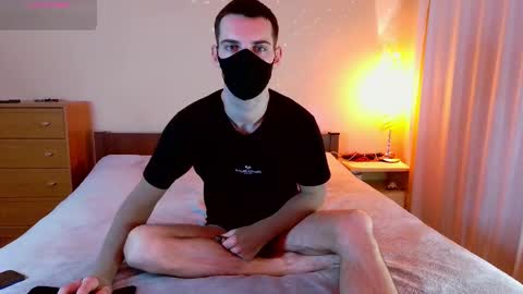 Snapshot of cutedodo chatting on December 2024 03:43:01 AM Tory and Leon online show from December 2024 03:43:01 AM