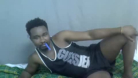 Snapshot of cutee_daddy chatting on November 2025 04:20:01 PM daddy online show from November 2025 04:20:01 PM